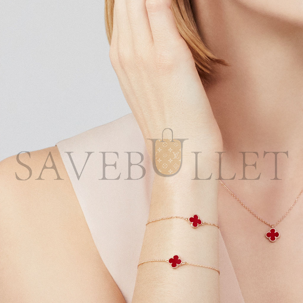 V*N CL*F arpels sweet alhambra earstuds vcarn6bo00